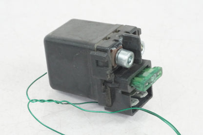 Framsidan på Startrelä från en Honda CBR 900 RR -1993 motorcykel.