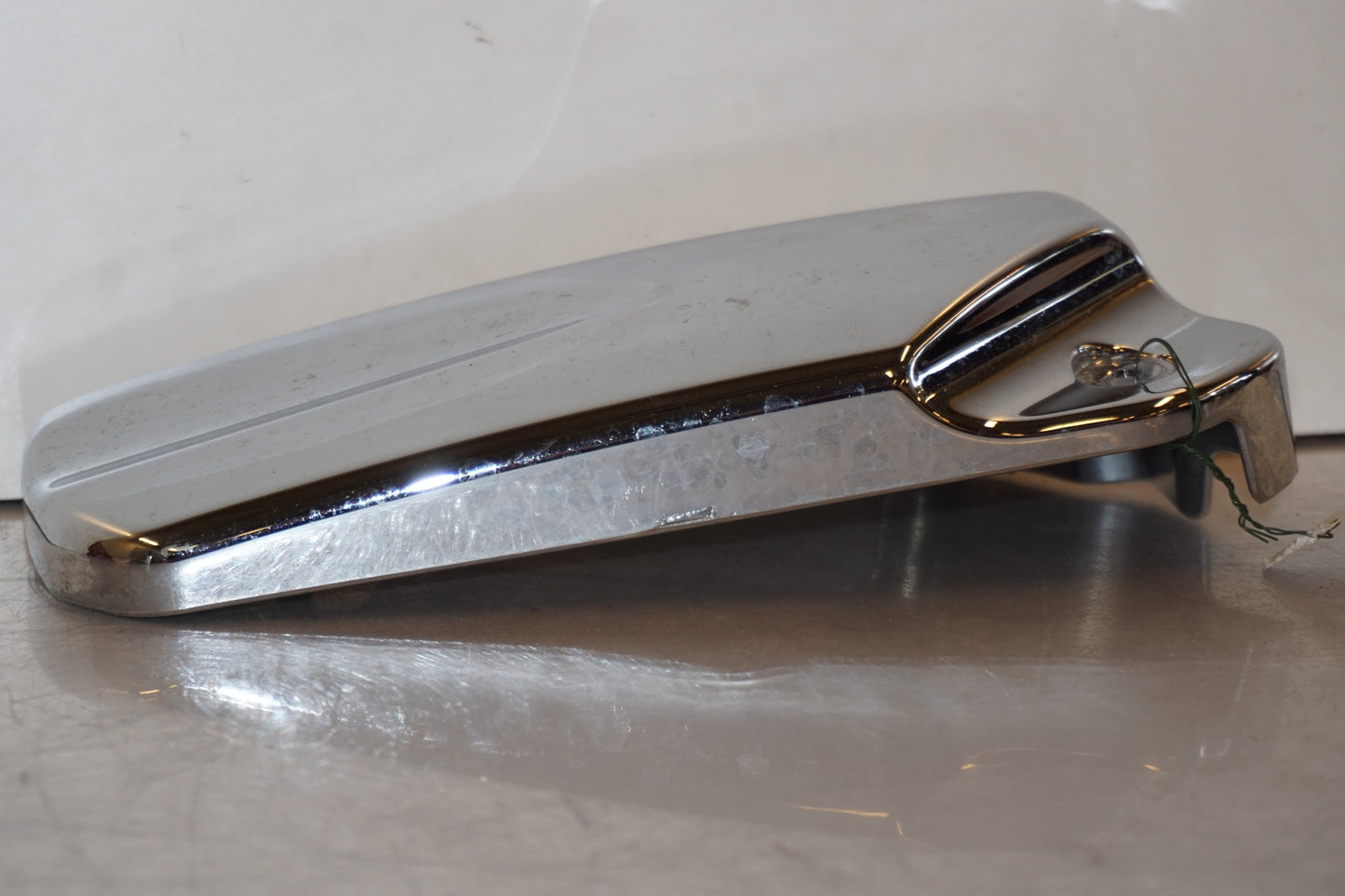 Baksidan på Sidopanel från en Yamaha XVS 1100 -2003 motorcykel.