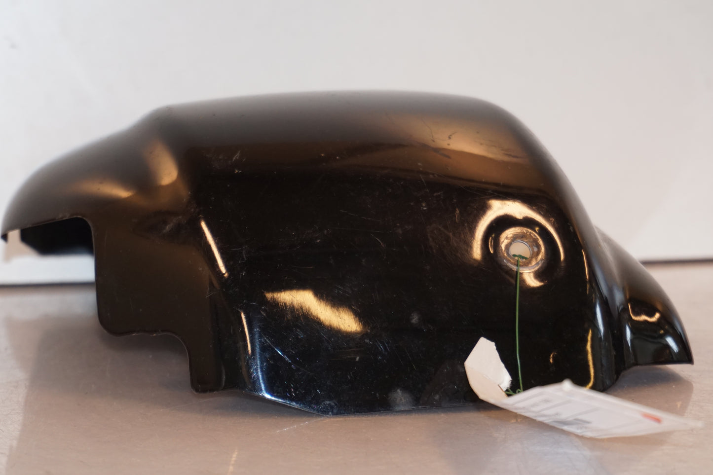 Snett uppifrån på Sidopanel från en Yamaha XVS 1100 -2000 motorcykel.