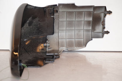 Snett uppifrån på Sidopanel från en Yamaha XV 1600 -2002 motorcykel.