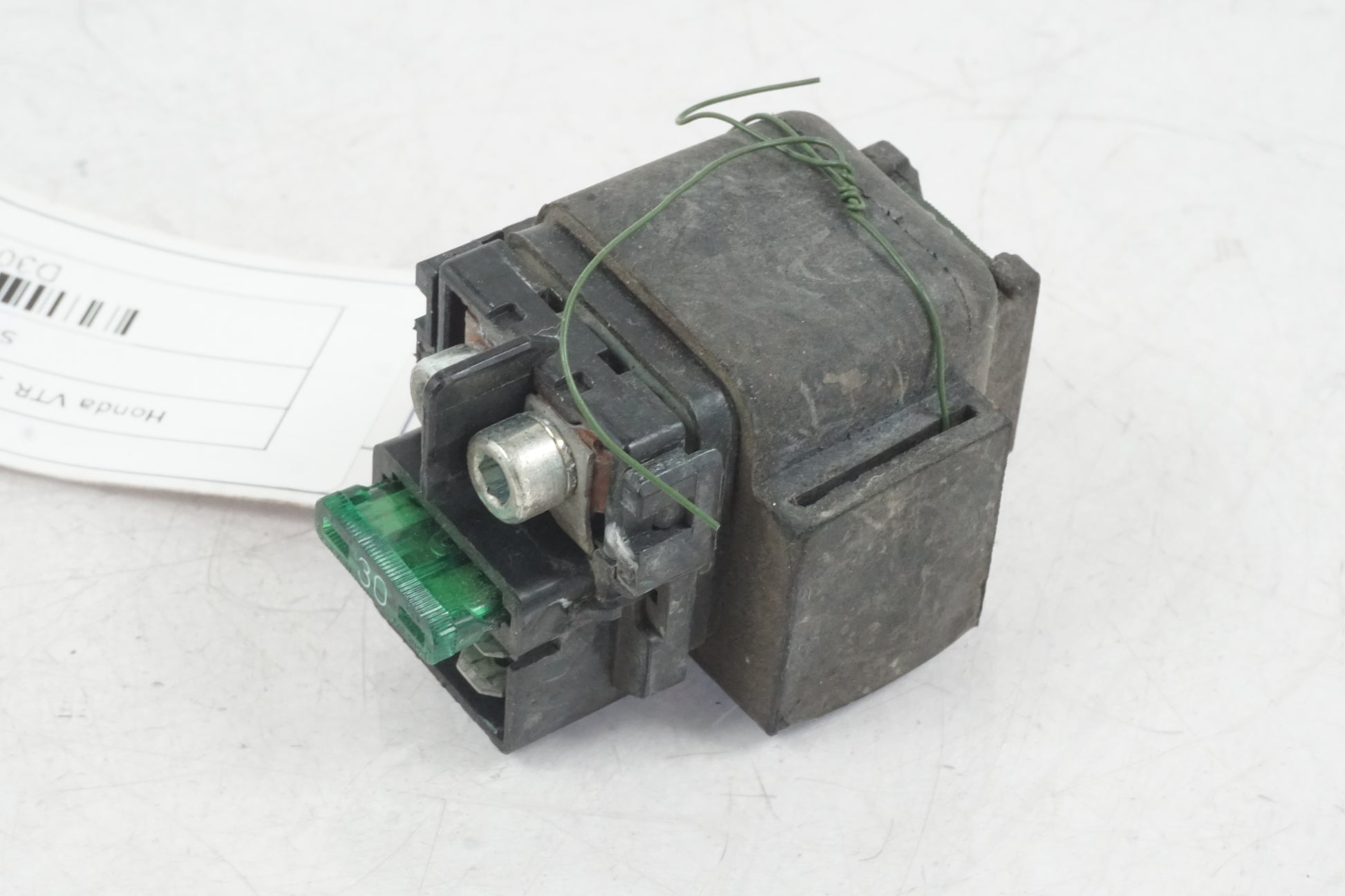 Framsidan på Startrelä från en Honda VTR 1000 F -1997 motorcykel.