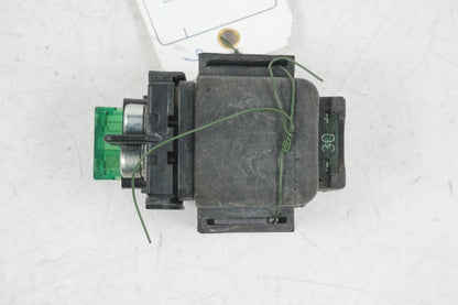 Baksidan på Startrelä från en Honda VTR 1000 F -1997 motorcykel.