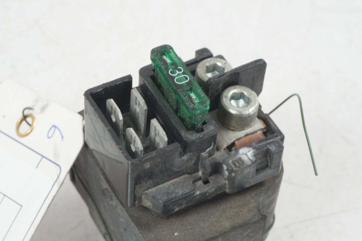 Höger sida på Startrelä från en Honda VTR 1000 F -1997 motorcykel.