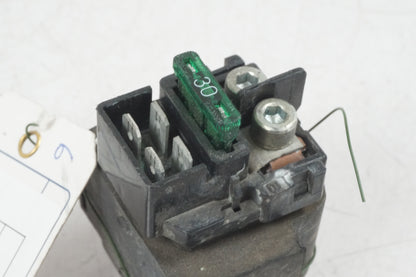 Höger sida på Startrelä från en Honda VTR 1000 F -1997 motorcykel.