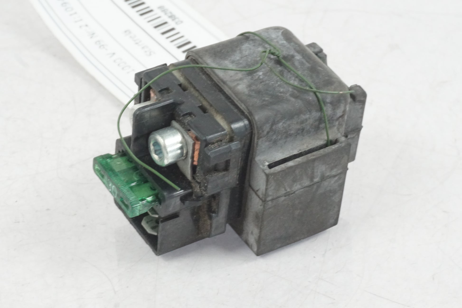 Framsidan på Startrelä från en Honda XL 1000 V -1999 motorcykel.