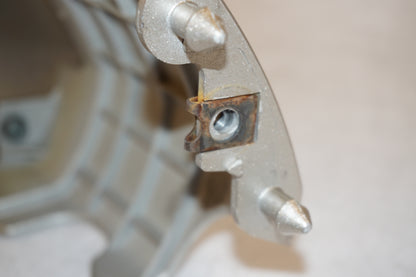 Snett nerifrån på Sidopanel från en Yamaha XV 1600 -2002 motorcykel.