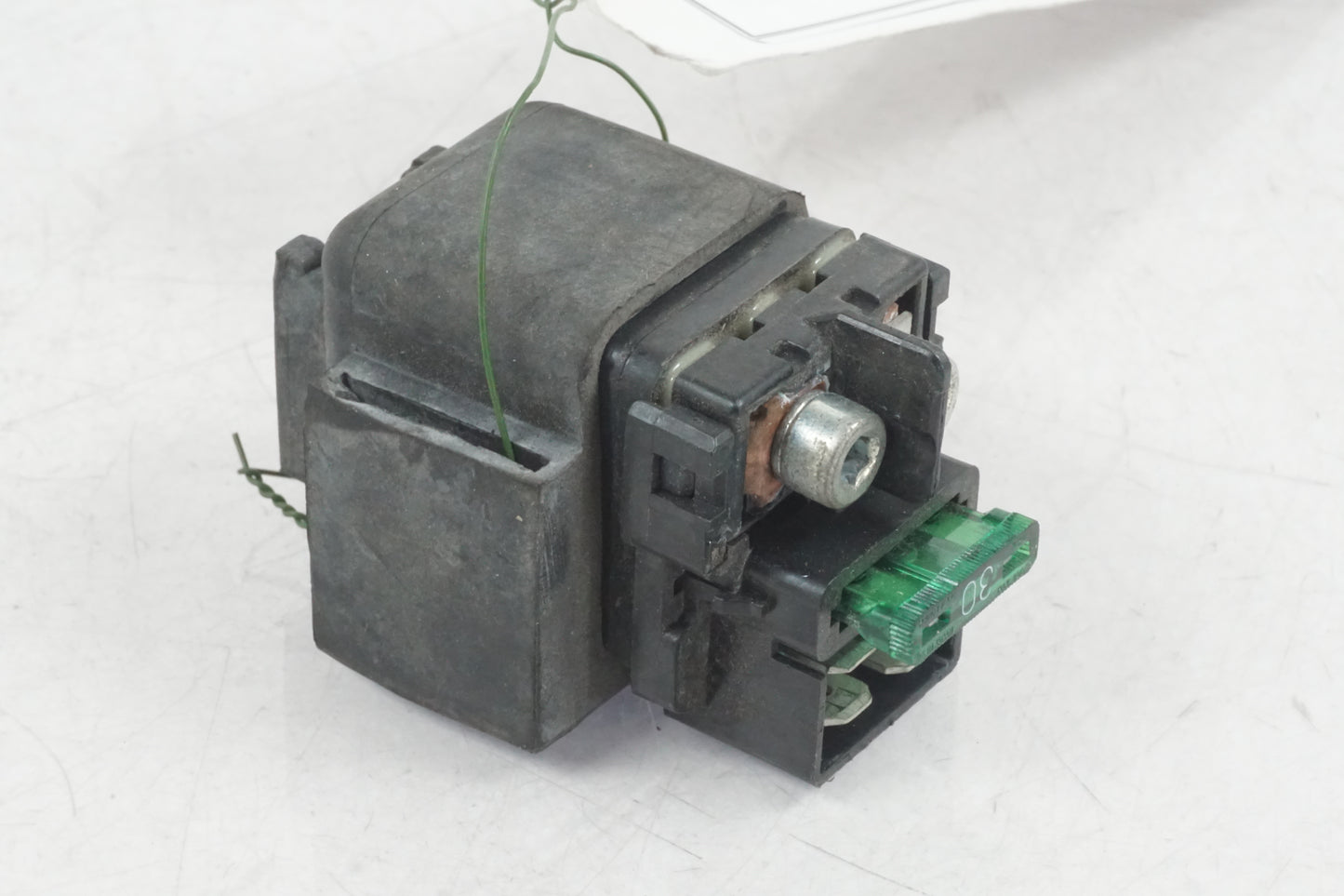 Framsidan på Startrelä från en Honda VTR 1000 F -1997 motorcykel.