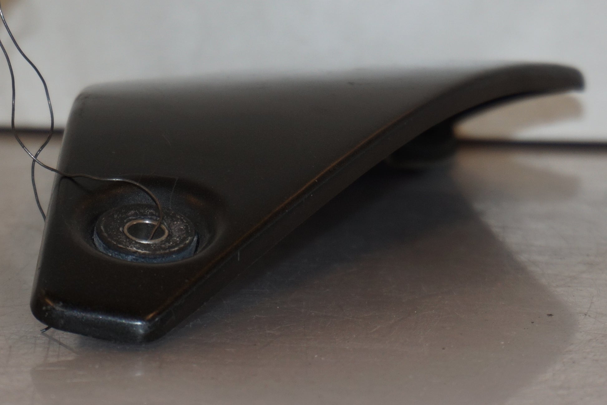 Snett uppifrån på Sidopanel från en Yamaha XV 1700 -2003 motorcykel.