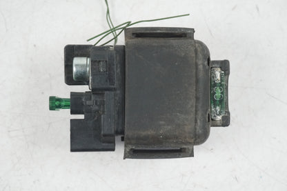 Baksidan på Startrelä från en Honda CBR 1100 XX -1999 motorcykel.