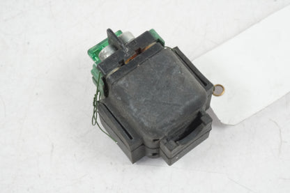 Höger sida på Startrelä från en Honda VT 1100 C -2000 motorcykel.