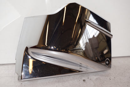 Framsidan på Sidopanel från en Yamaha XVS 650 -1998 motorcykel.