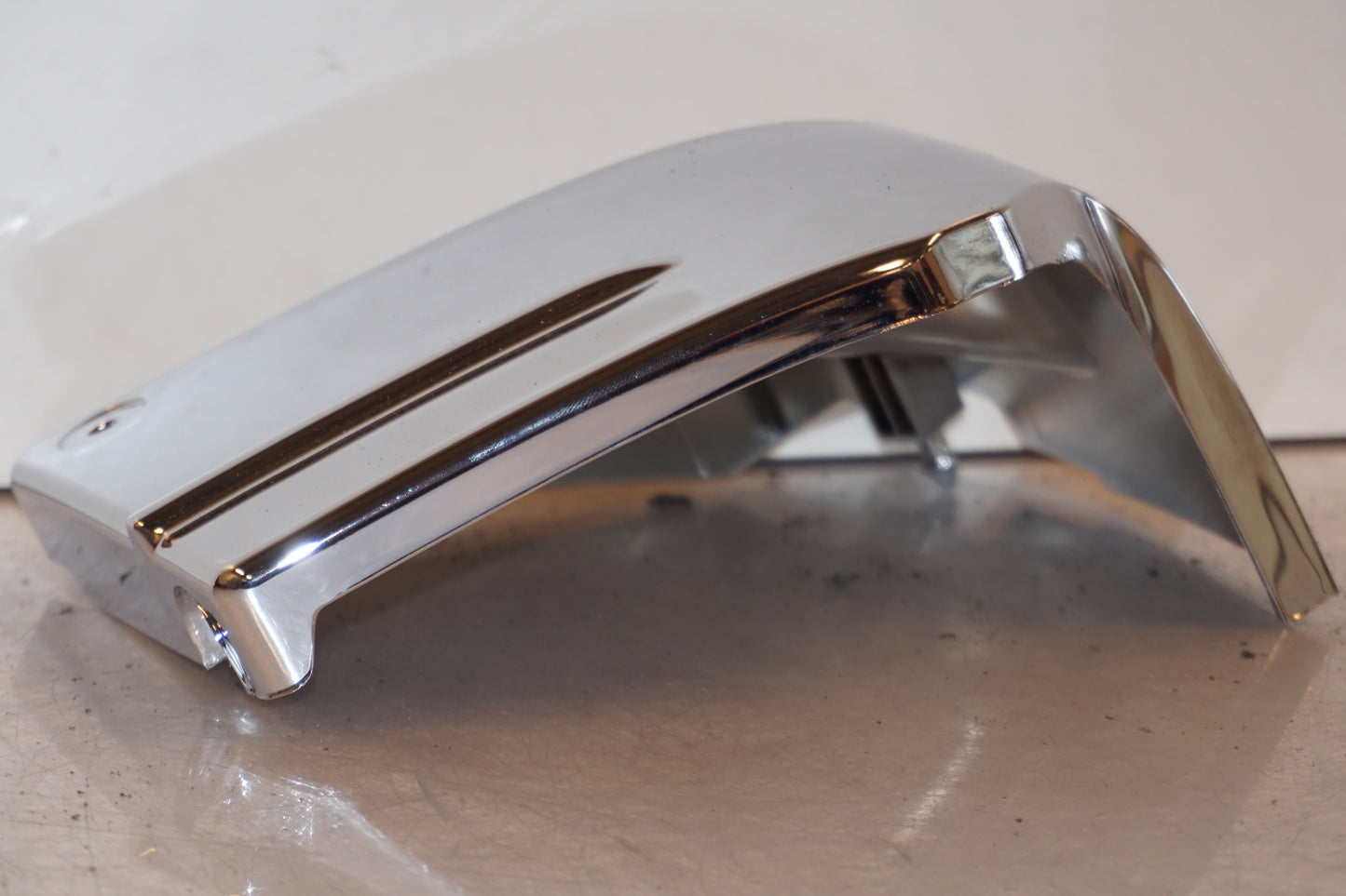 Vänster sida på Sidopanel från en Yamaha XVS 650 -1998 motorcykel.