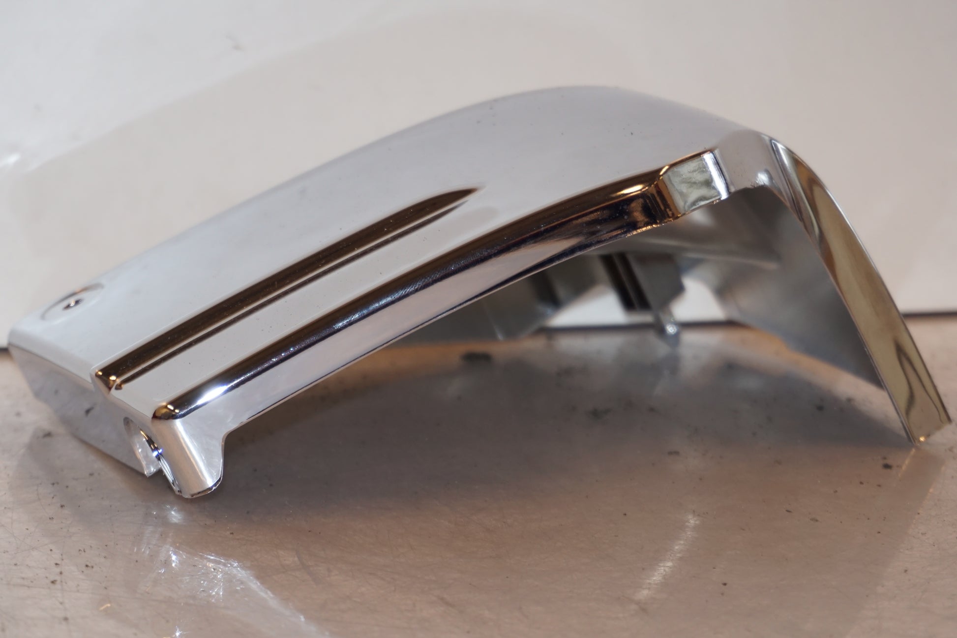 Vänster sida på Sidopanel från en Yamaha XVS 650 -1998 motorcykel.