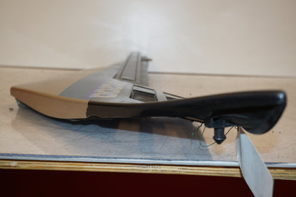 Snett uppifrån på Sidopanel från en Yamaha FJ 1200 -1991 motorcykel.