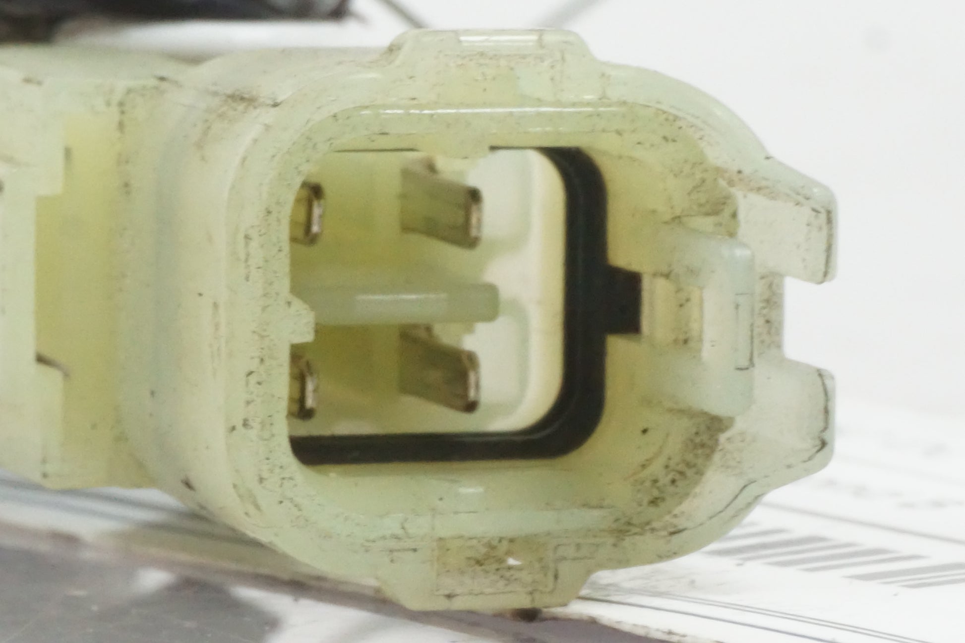 Vänster sida på Lambdasond från en Honda VT 750 -2008 motorcykel.