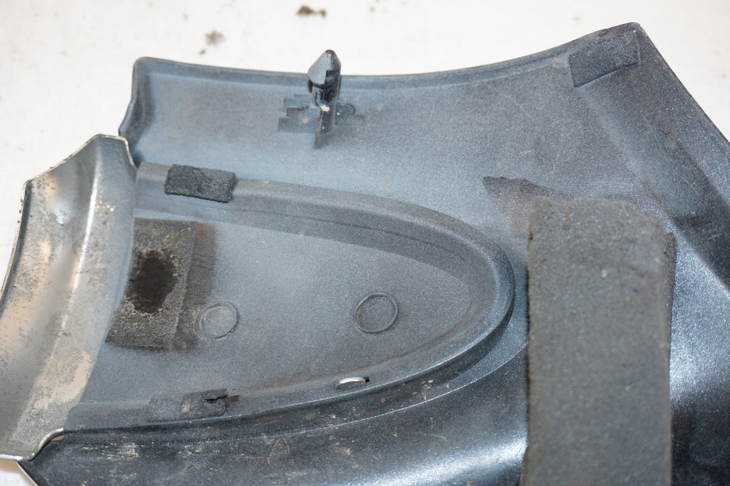 Extrabild4 på Sidopanel från en Yamaha XJR 1300 -2002 motorcykel.