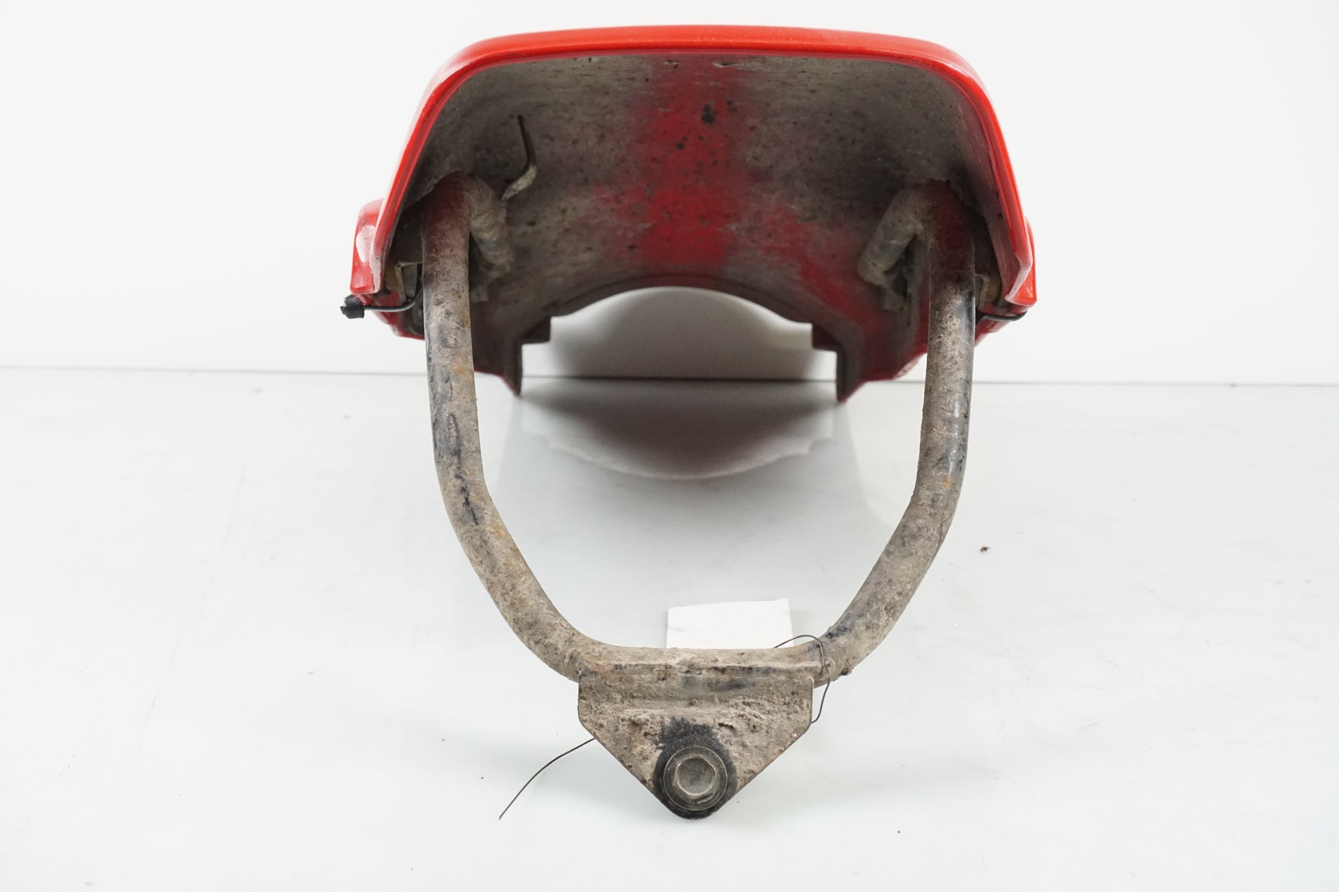 Baksidan på Bakvinge från en Honda XL 600 V -1989 motorcykel.