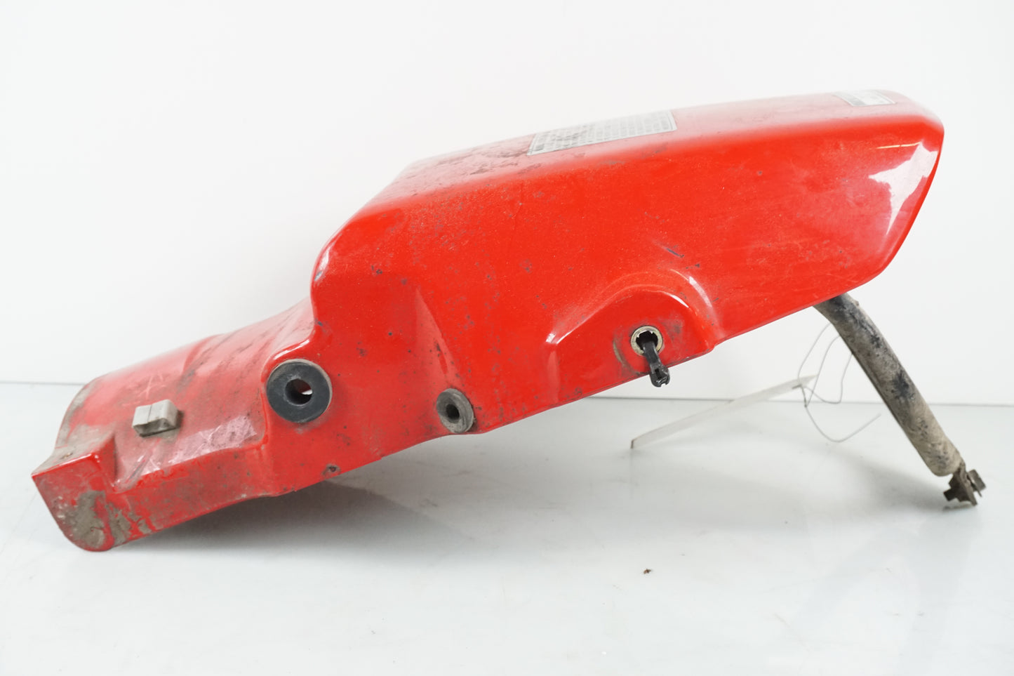 Snett uppifrån på Bakvinge från en Honda XL 600 V -1989 motorcykel.