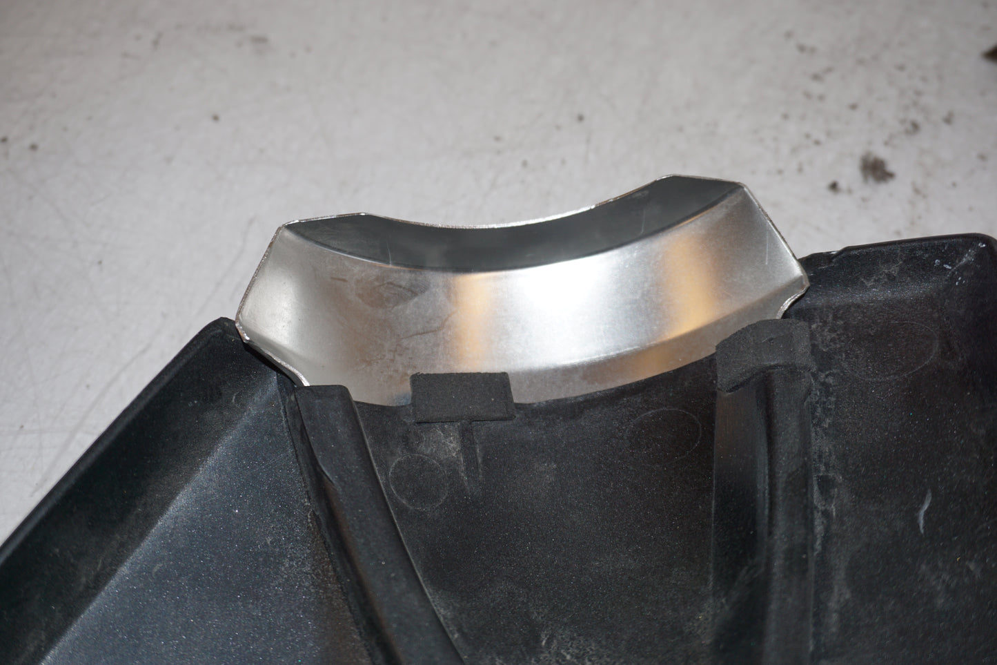 Extrabild3 på Sidopanel från en Yamaha XJR 1300 -1999 motorcykel.