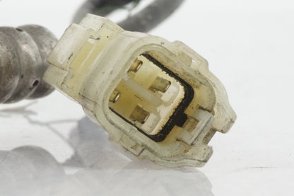 Höger sida på Lambdasond från en Honda CBR 600 -1997 motorcykel.