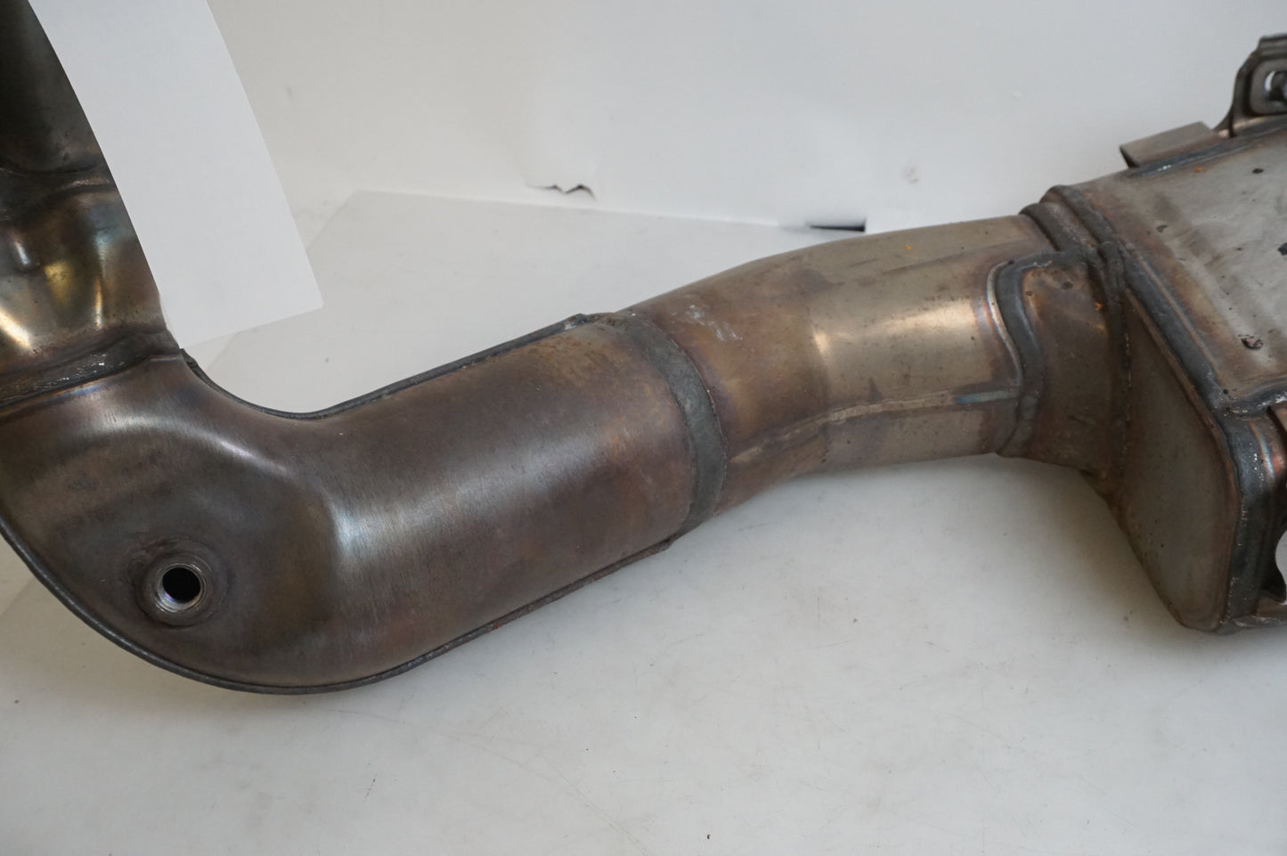 Avgassystem