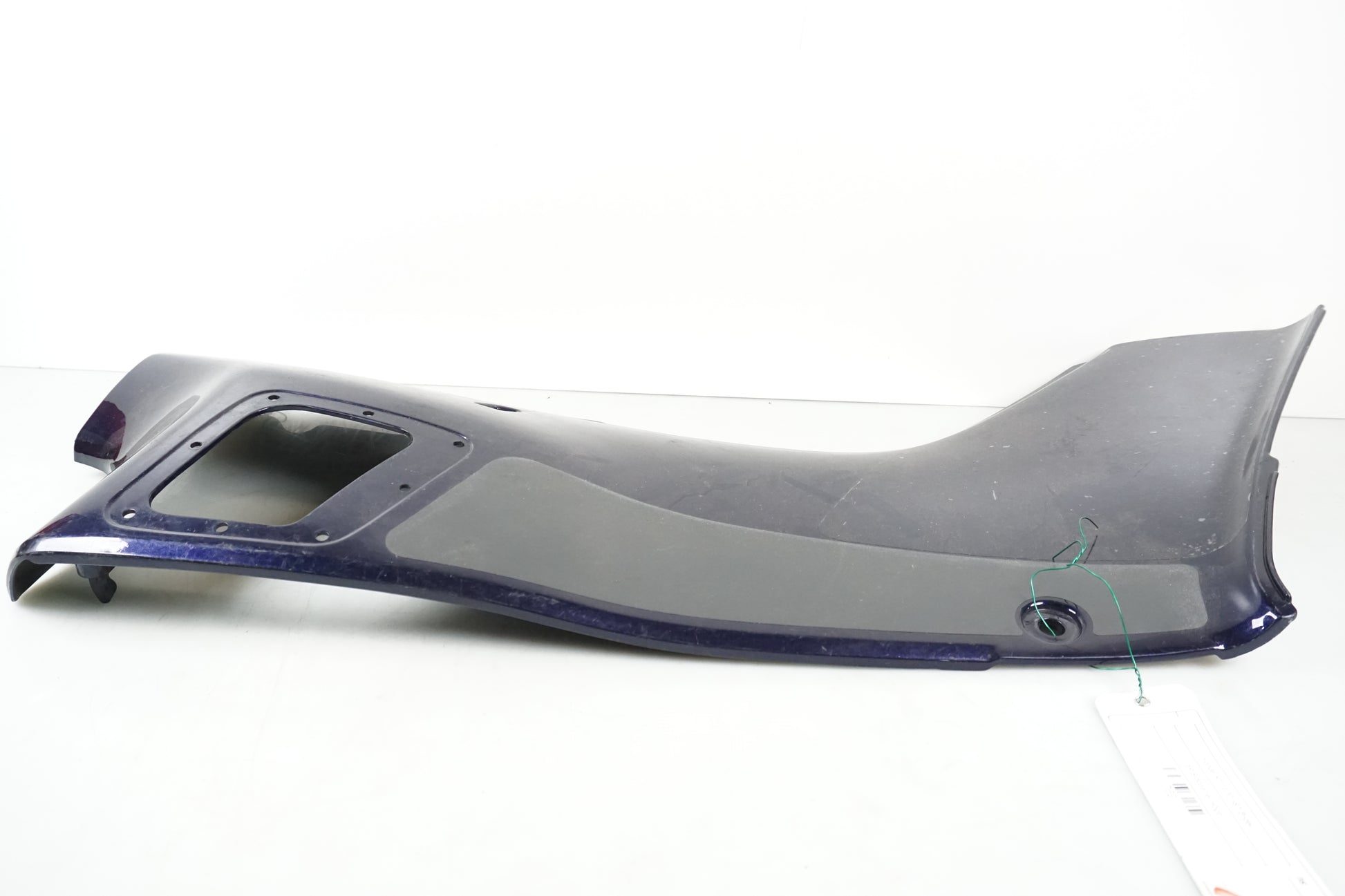 Baksidan på Sidopanel från en Honda ST 1100 -1987 motorcykel.