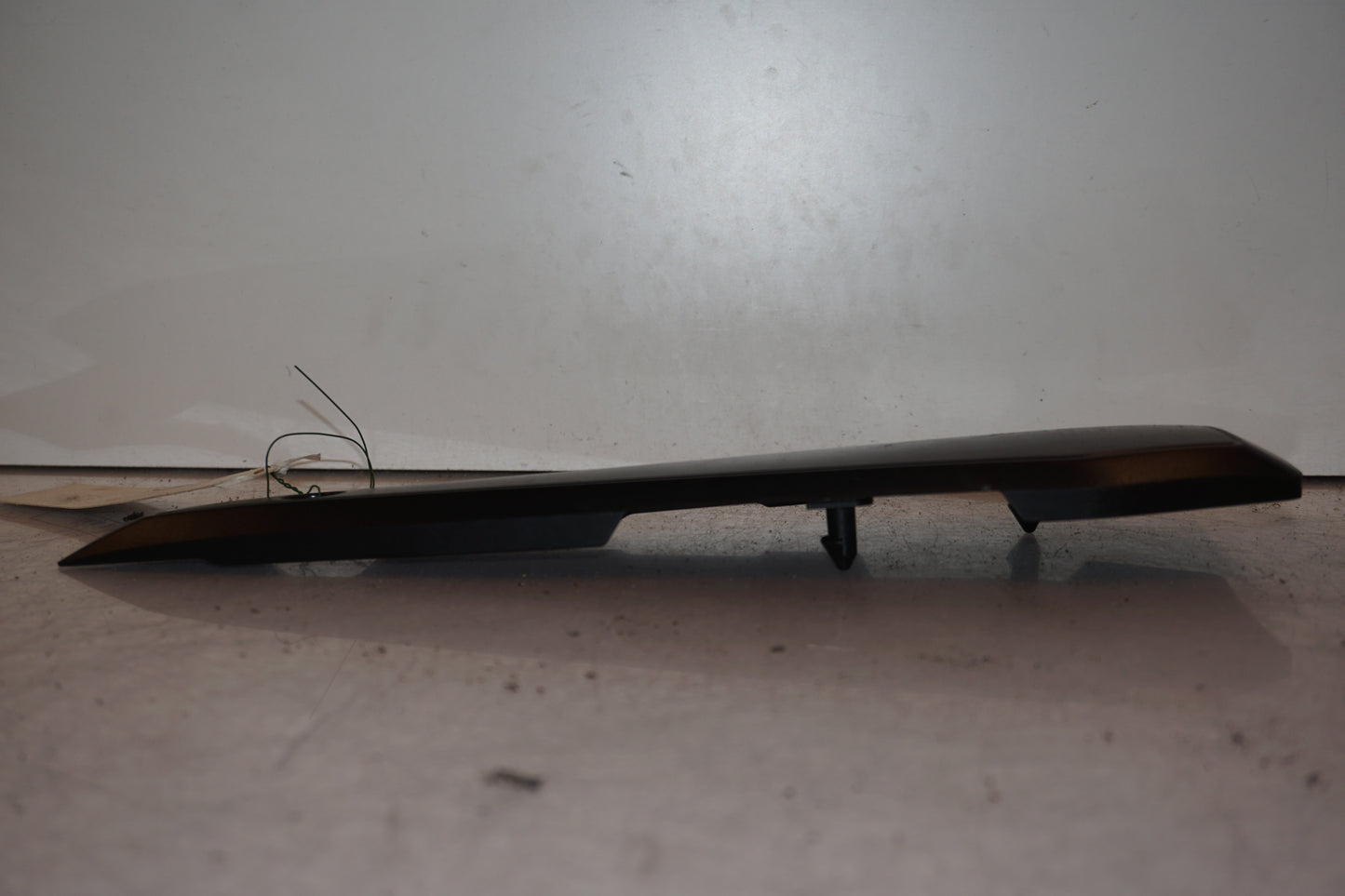 Vänster sida på Sidopanel från en Yamaha FZ-1 N -2009 motorcykel.