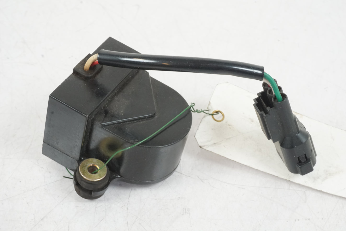 Baksidan på Tilt Sensor från en Honda CBR 600 RR -2004 motorcykel.