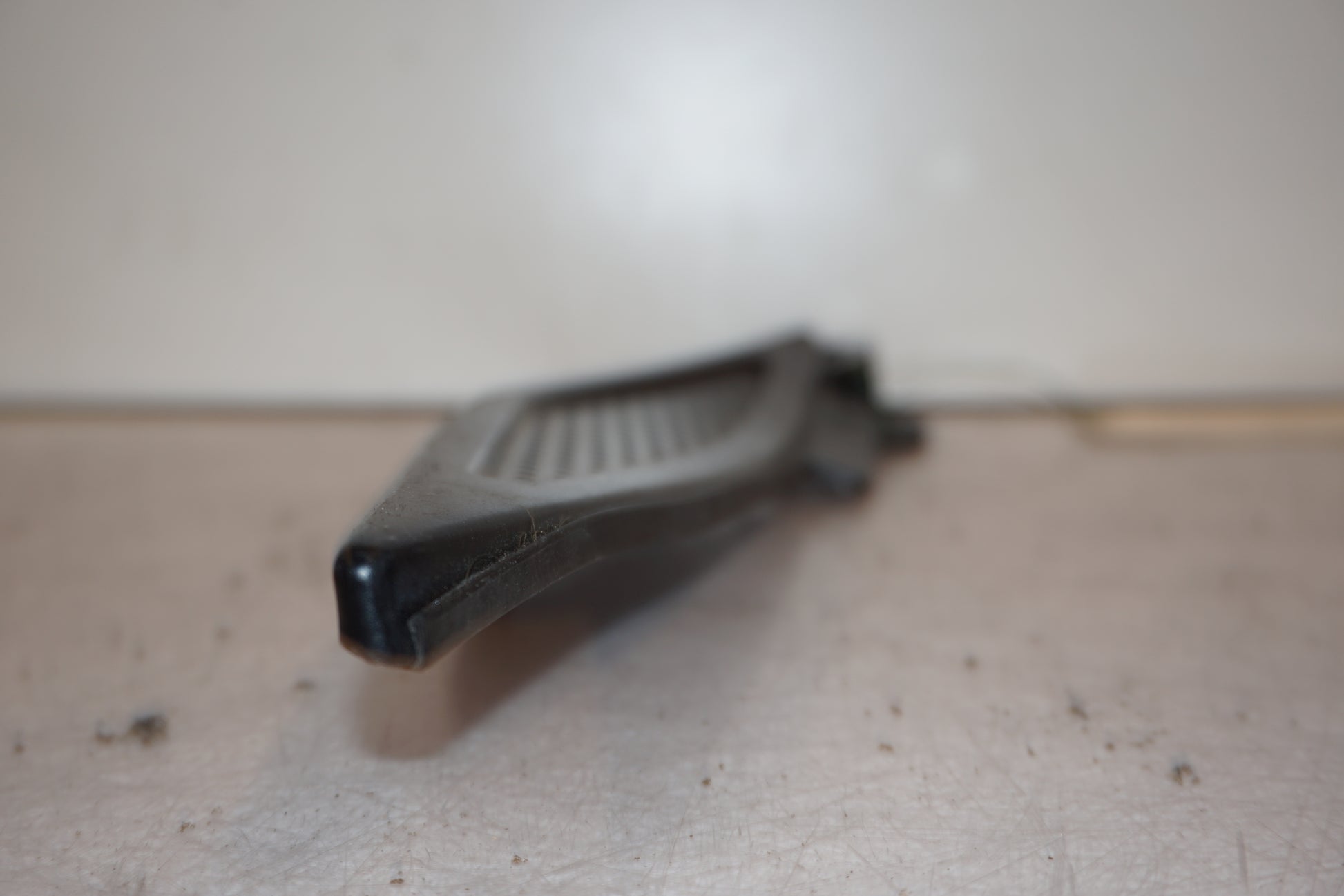 Snett uppifrån på Sidopanel från en Yamaha TDM 850 -1998 motorcykel.