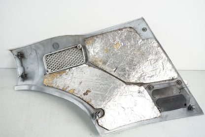 Snett nerifrån på Sidopanel från en Honda CBR 1000 F -1987 motorcykel.