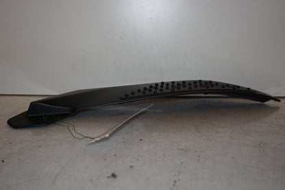 Baksidan på Bensintankskåpa från en Yamaha YZF 1000 R1 -2003 motorcykel.