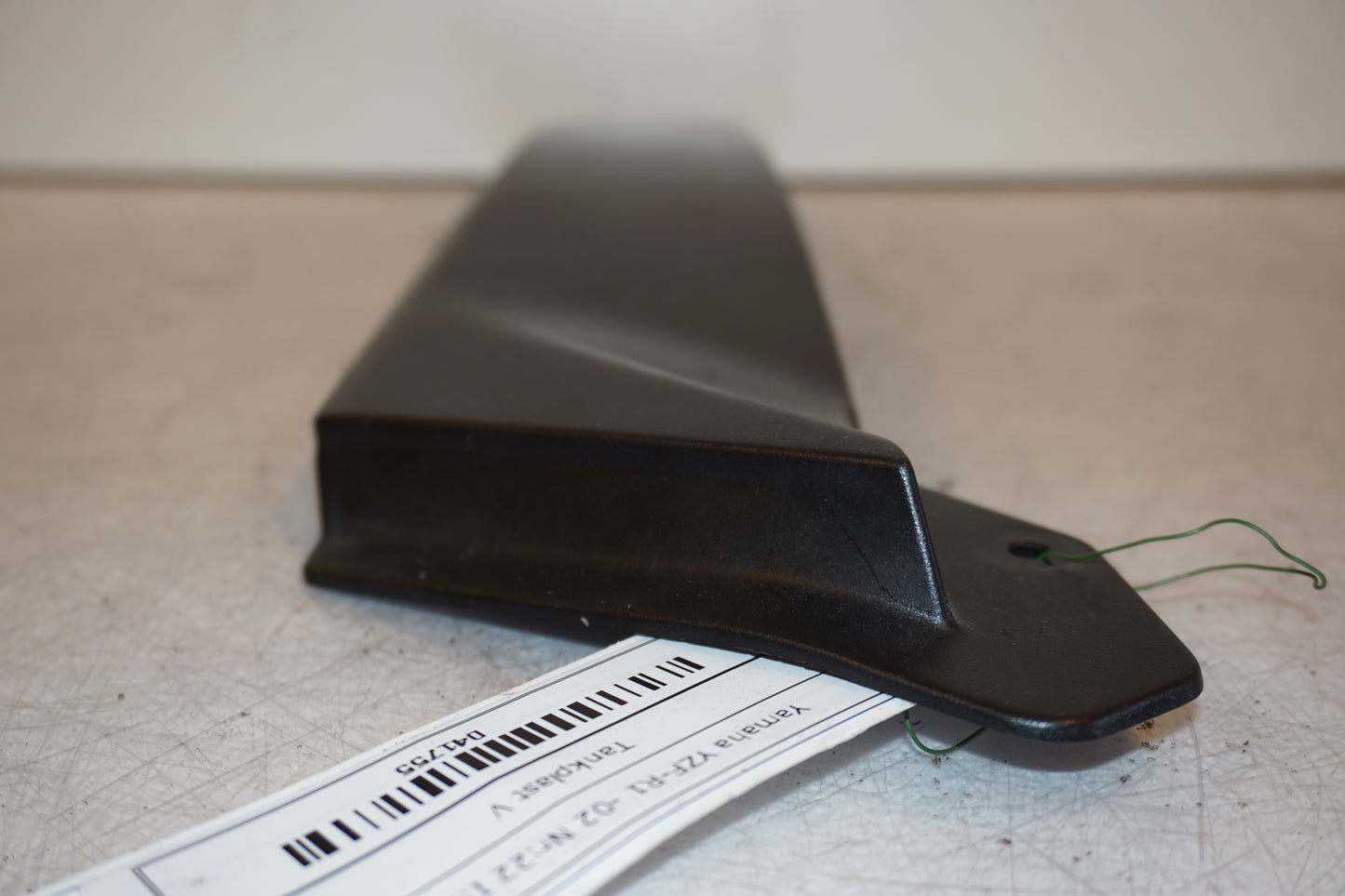 Höger sida på Bensintankskåpa från en Yamaha YZF 1000 R1 -2002 motorcykel.