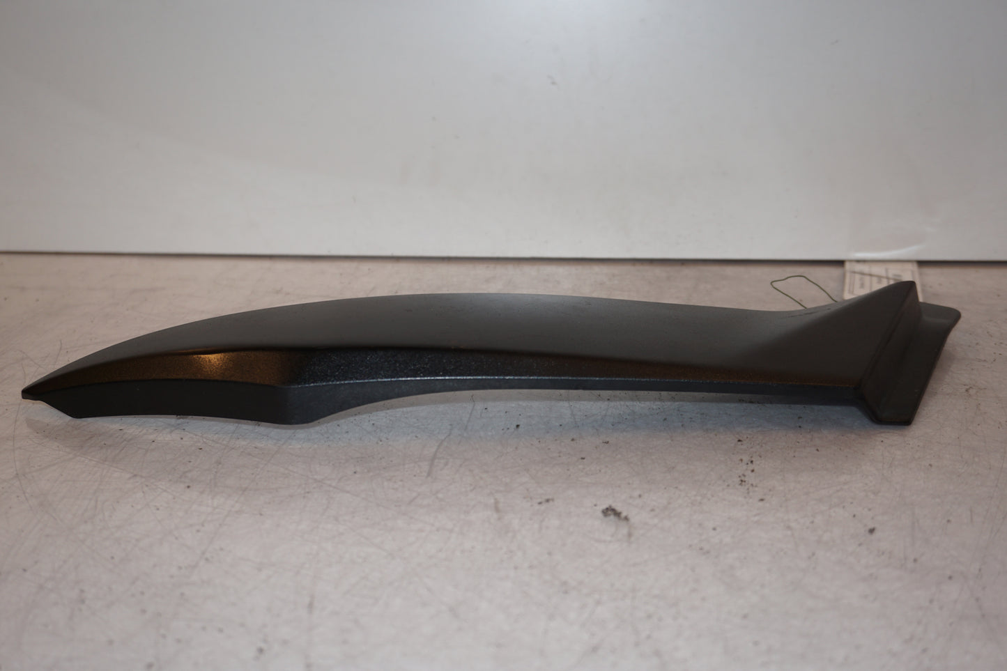 Vänster sida på Bensintankskåpa från en Yamaha YZF 1000 R1 -2002 motorcykel.