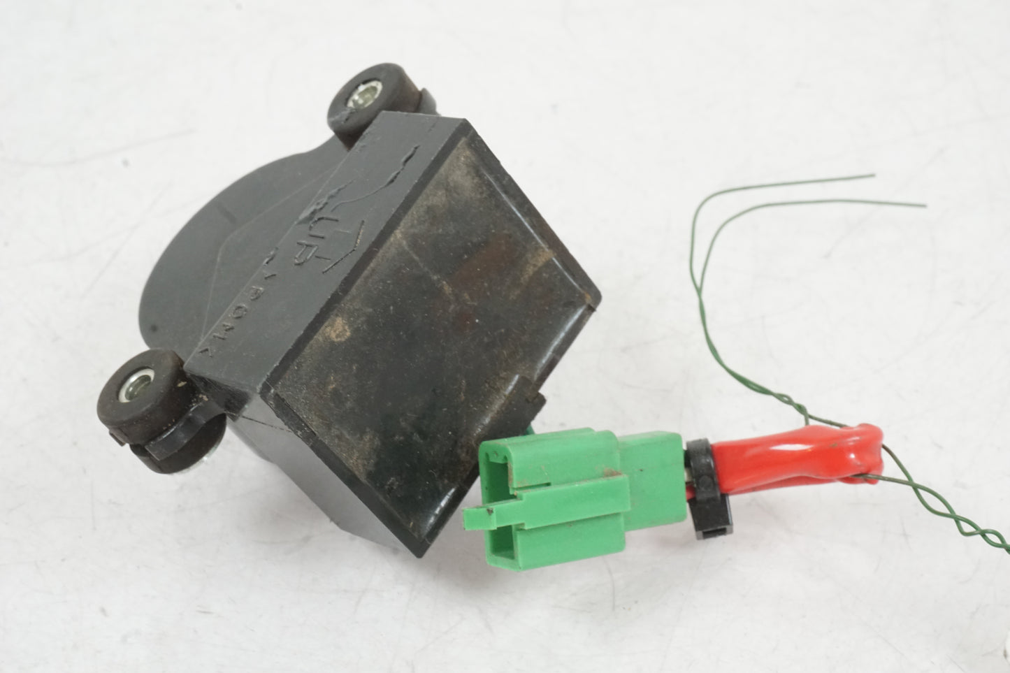 Framsidan på Tilt Sensor från en Honda VFR 800 -2005 motorcykel.