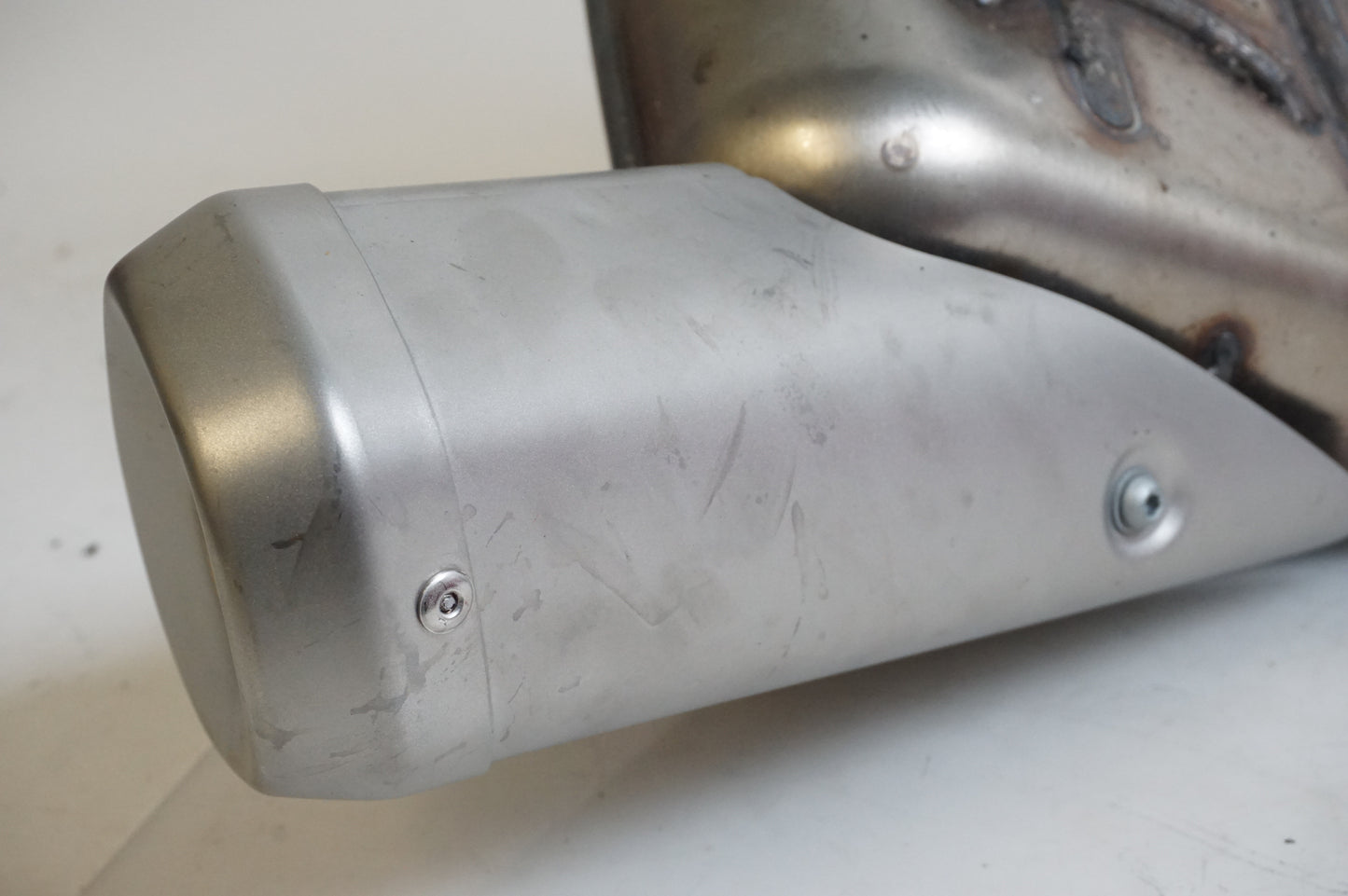 Avgassystem