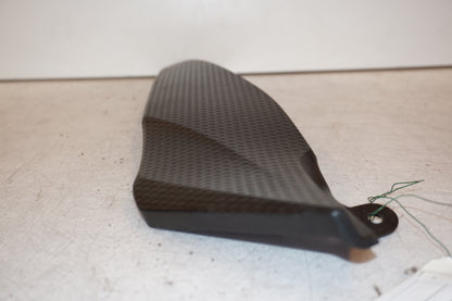 Höger sida på Bensintankskåpa från en Yamaha YZF 1000 R1 -2008 motorcykel.