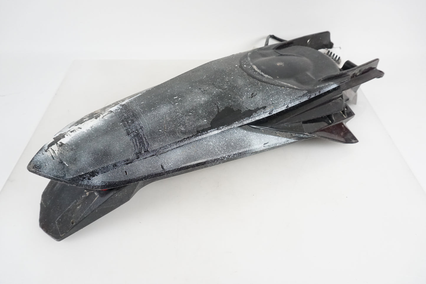 Aile arrière / Feu arrière