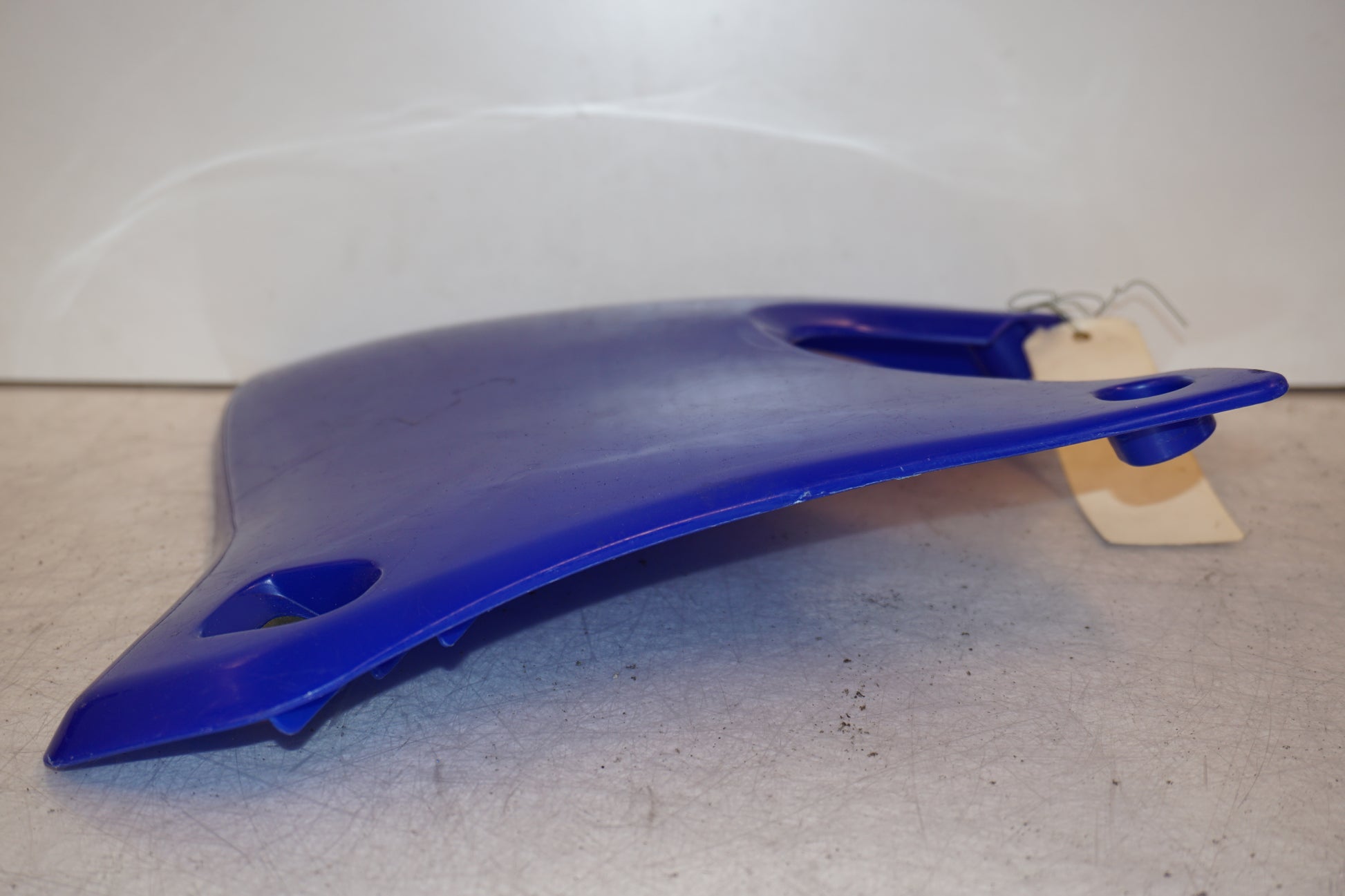 Vänster sida på Sidopanel från en Yamaha WR 250 -2001 motorcykel.