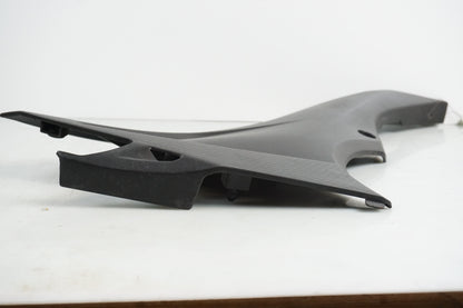 Vänster sida på Sidopanel från en Honda CBR 500 R -2013 motorcykel.