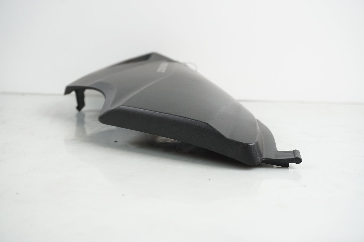 Höger sida på Sidopanel från en Honda CB 600 Hornet -2007 motorcykel.