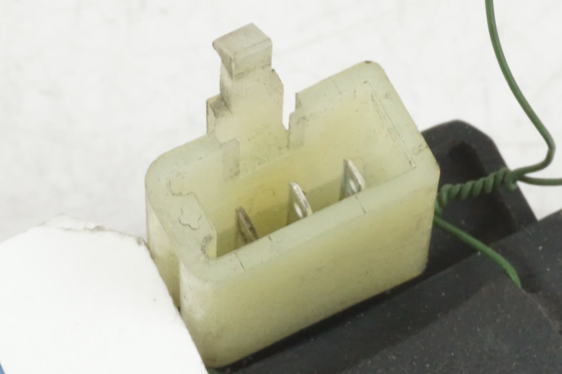 Höger sida på Tilt Sensor från en Honda VT 1100 C -2000 motorcykel.