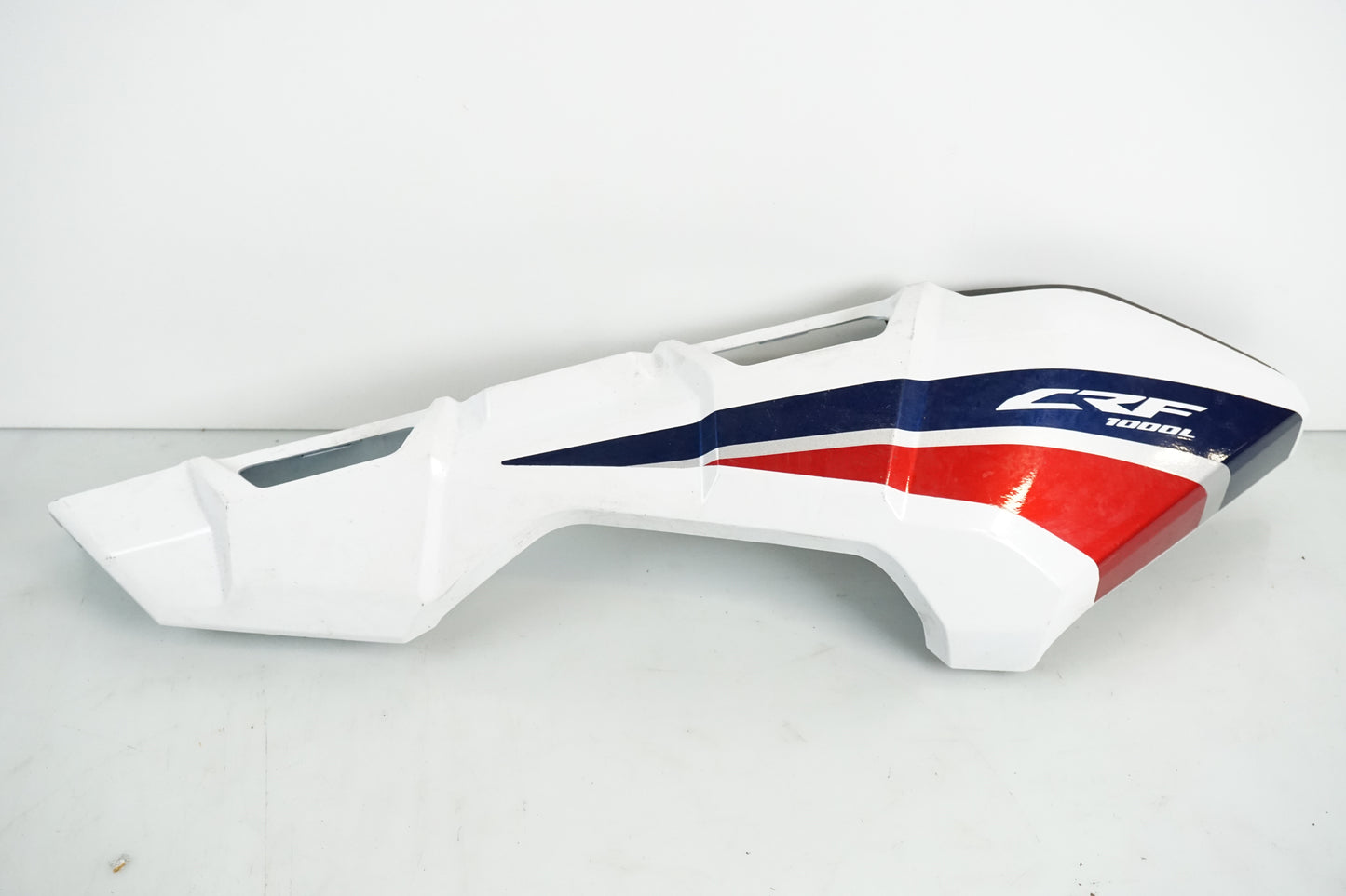 Framsidan på Bakvinge från en Honda CRF 1000 Africa Twin -2016 motorcykel.