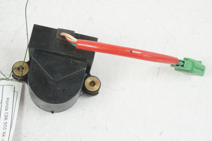 Framsidan på Tilt Sensor från en Honda CBR 900 RR -2000 motorcykel.