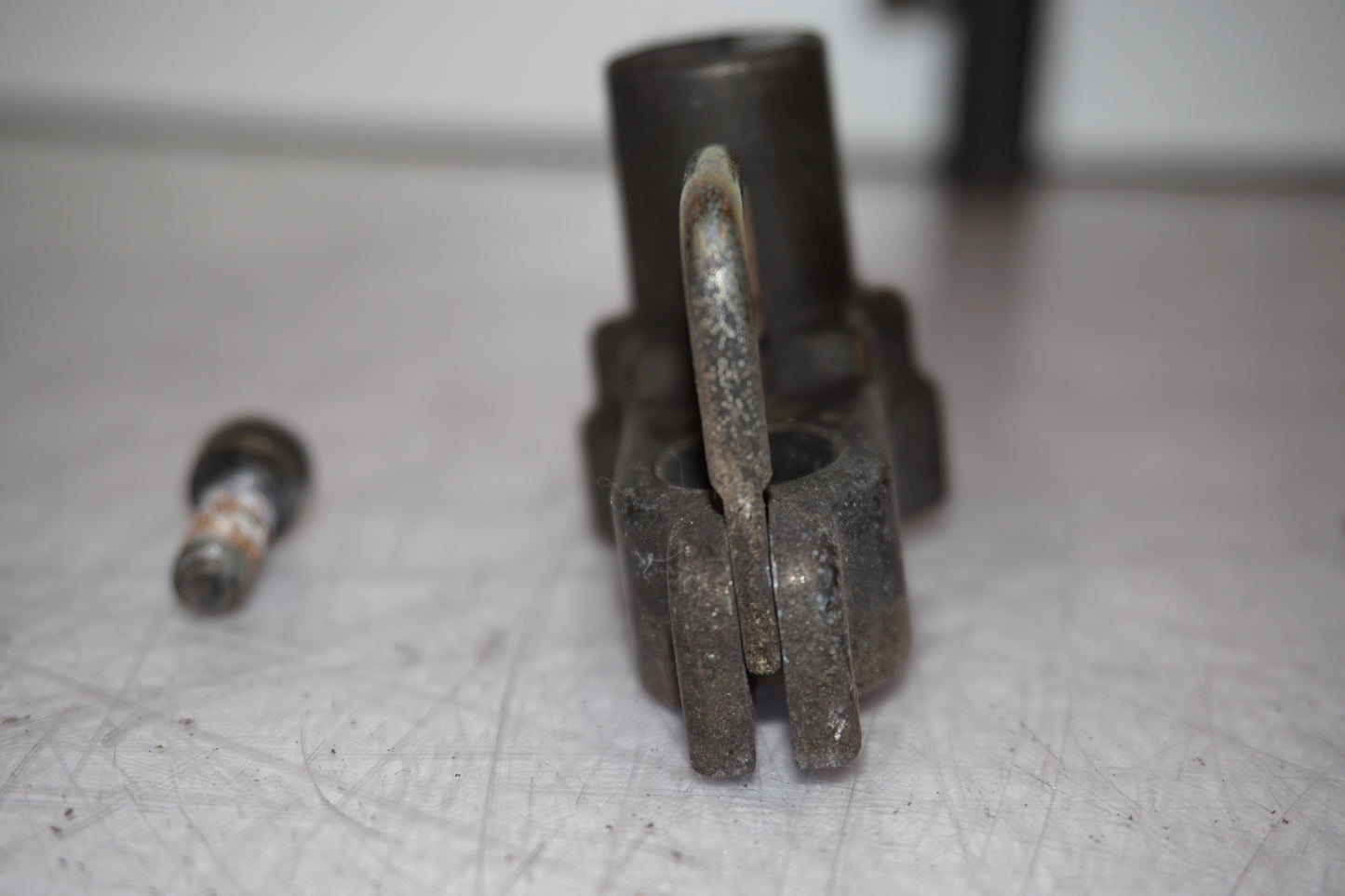 Extrabild1 på Låssats från en Kawasaki ZZR 1100 -1998 motorcykel.