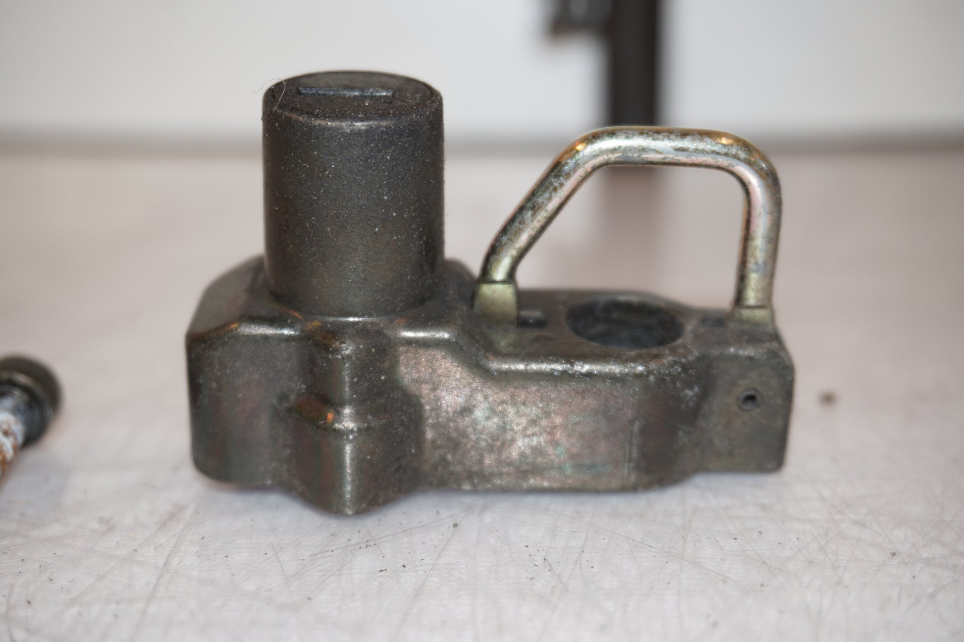 Extrabild2 på Låssats från en Kawasaki ZZR 1100 -1998 motorcykel.