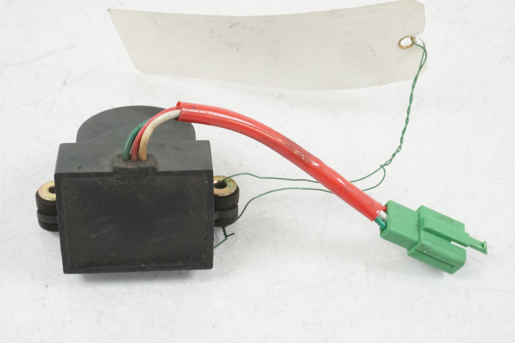 Baksidan på Tilt Sensor från en Honda CBR 1100 XX -2000 motorcykel.