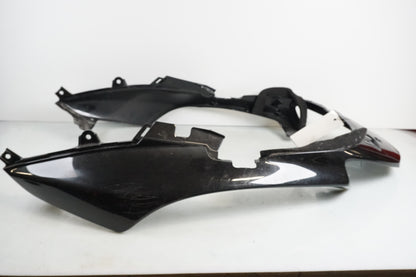 Snett uppifrån på Bakvinge från en Honda XL 1000 V -2008 motorcykel.