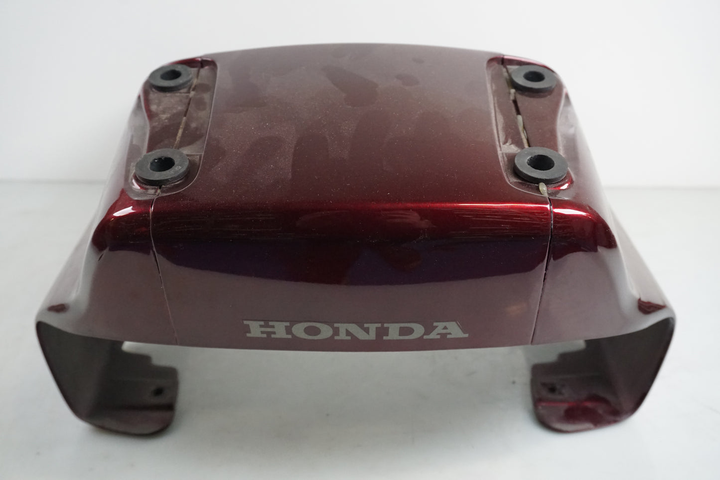 Snett uppifrån på Bakvinge från en Honda ST 1100 -1998 motorcykel.