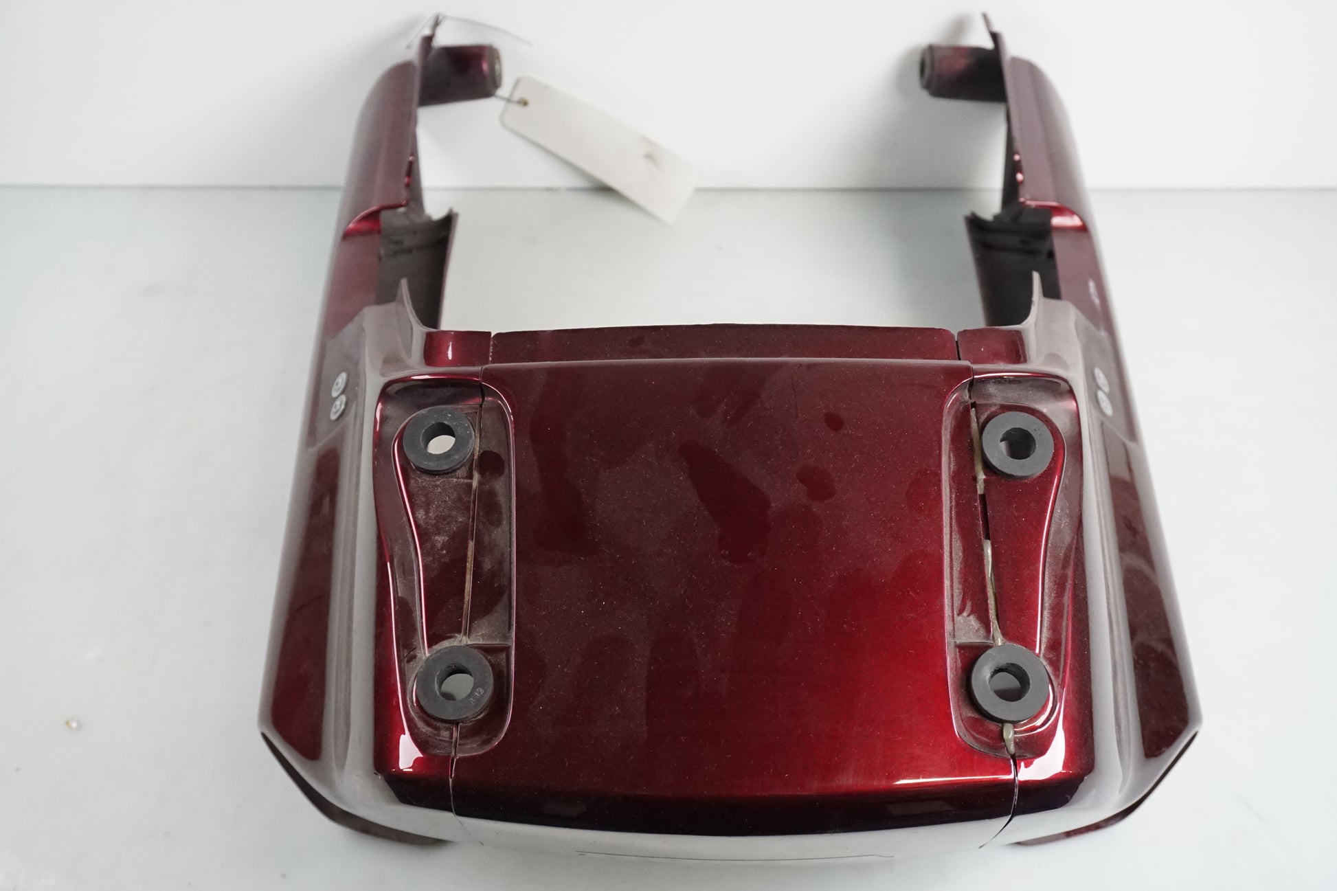 Snett nerifrån på Bakvinge från en Honda ST 1100 -1998 motorcykel.