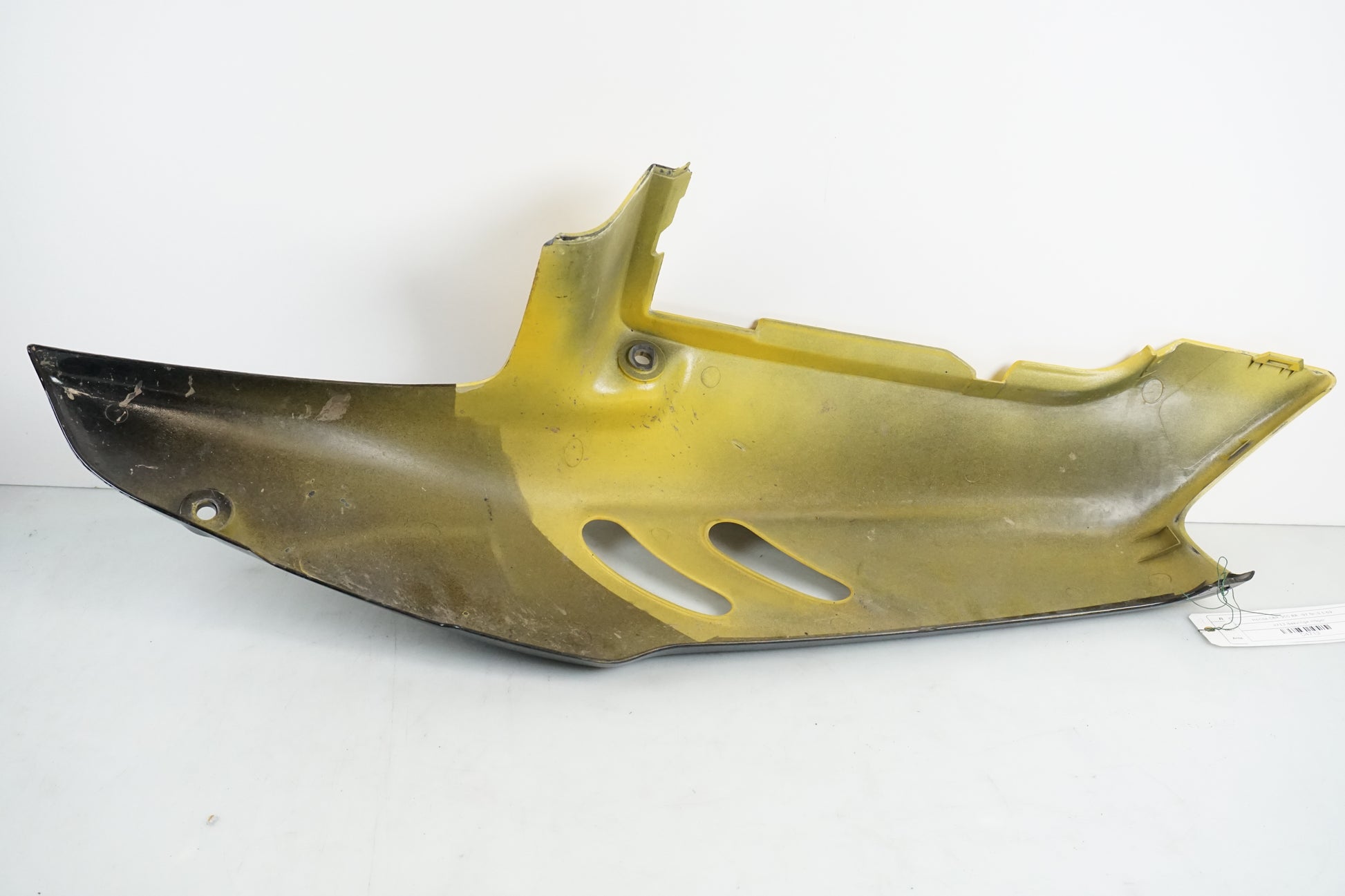 Baksidan på Bakvinge från en Honda CBR 900 RR -1997 motorcykel.